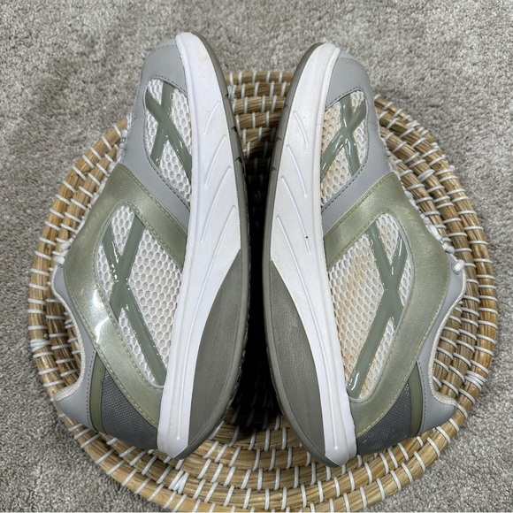 MBT Women’s M. Walk Silver Shoes Footwear Trainer Toning  US 9.5 7640124870375 A - Picture 5 of 13